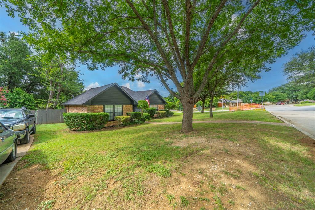 Property Photo: 1002 Capetown Drive TX 75050