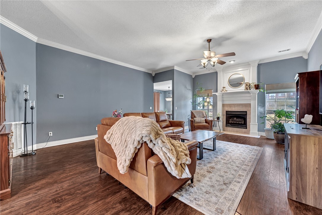 Property Photo: 3061 White Oak Place AR 72762