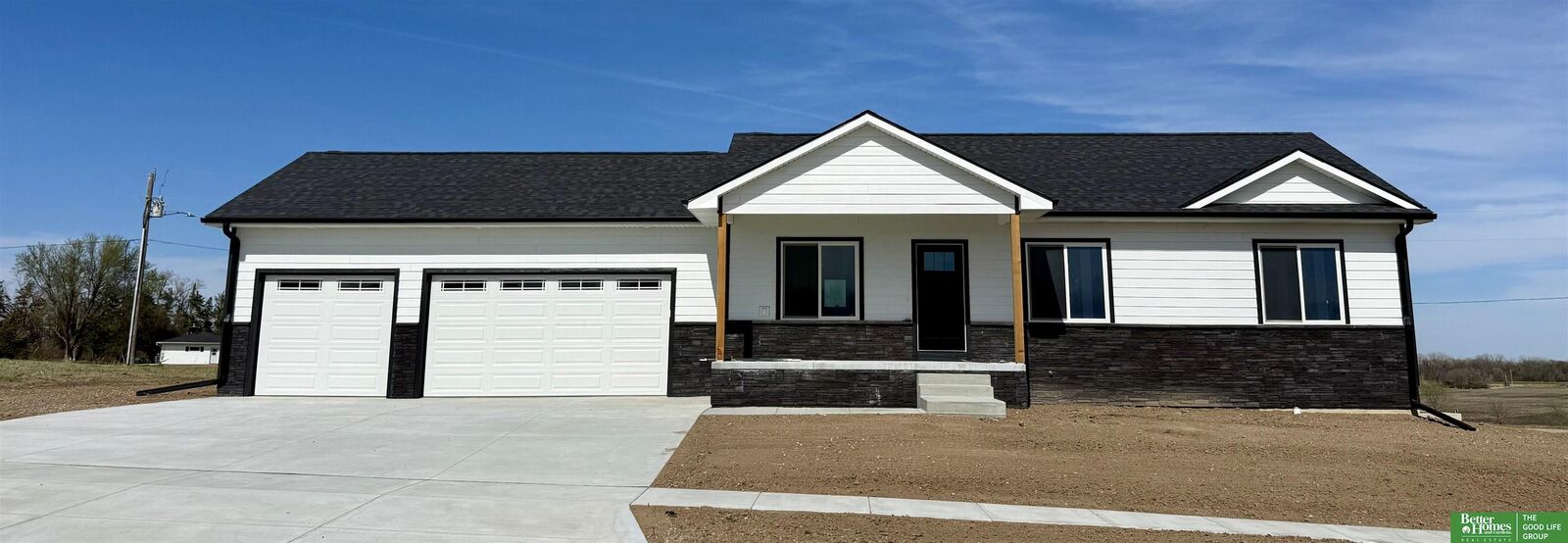 Property Photo:  300 Jo Lane  NE 68401 