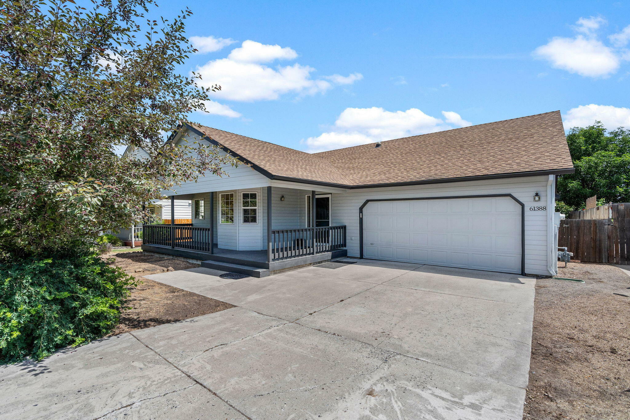 Property Photo: 61388 Elkhorn Street OR 97702