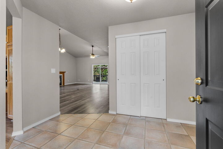 Property Photo: 61388 Elkhorn Street OR 97702