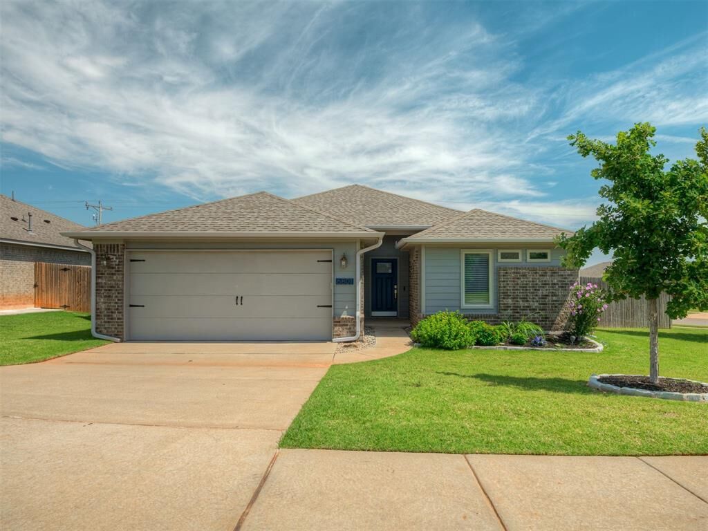 Property Photo: 6801 NW 157th Terrace OK 73013