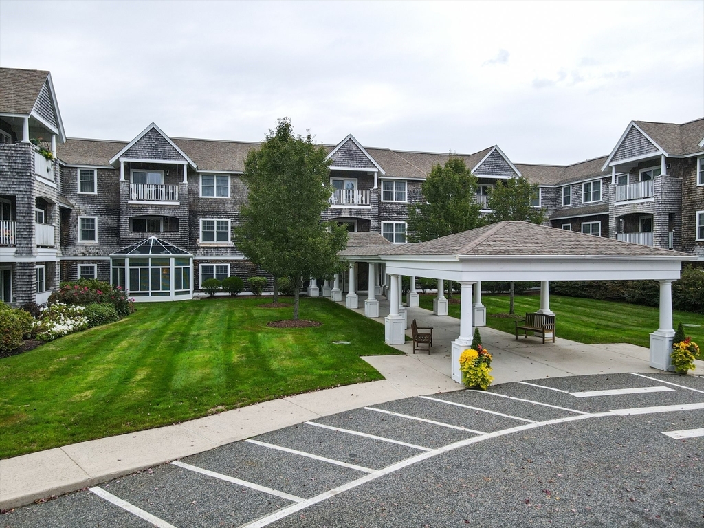 Property Photo: 110 Dillingham Ave 212 MA 02540