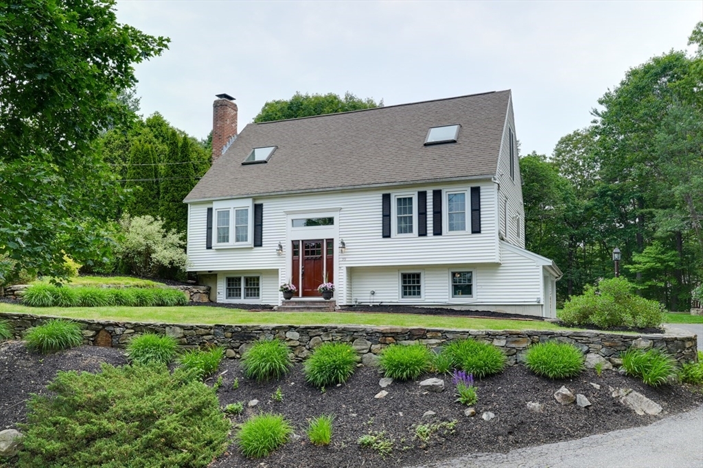 59 Davis St  Northborough MA 01532 photo