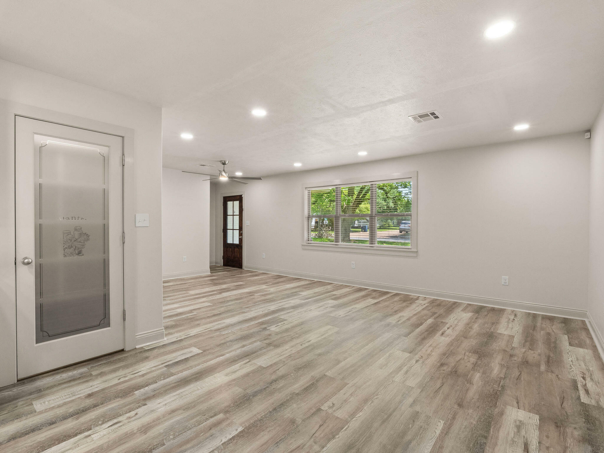 Property Photo: 602 Bilbo St LA 70634