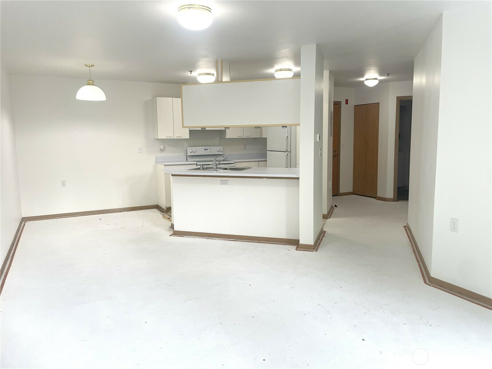 Property Photo: 1822 152 Avenue NE #216 WA 98007