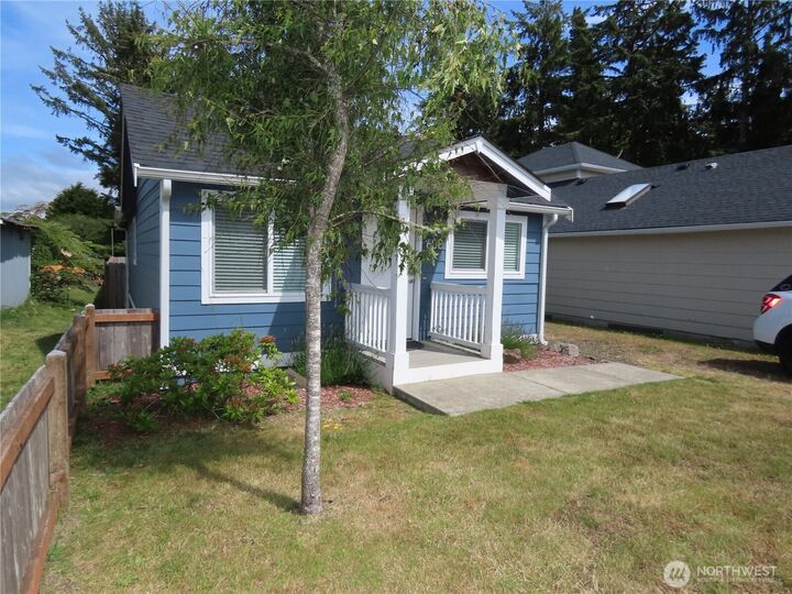 Property Photo: 608 S Forrest Street WA 98595