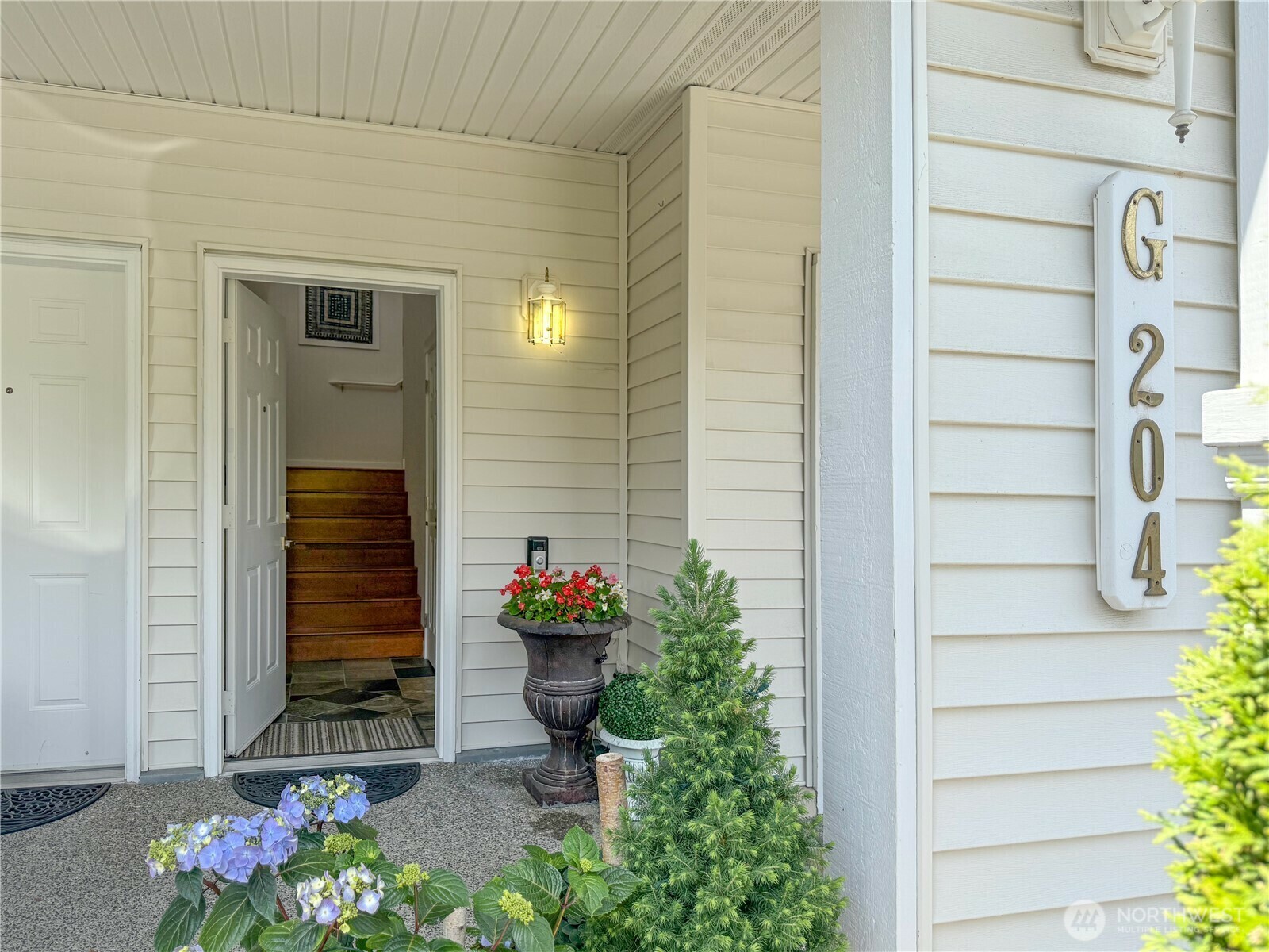 Property Photo: 5500 Harbour Pointe Boulevard G204 WA 98275