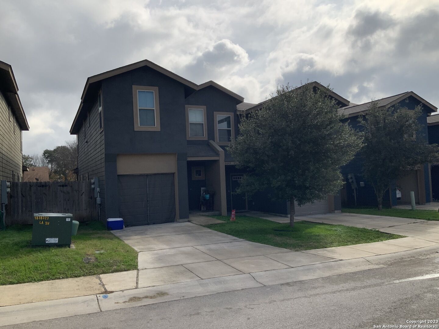 Property Photo: 6642 Mia Way TX 78233