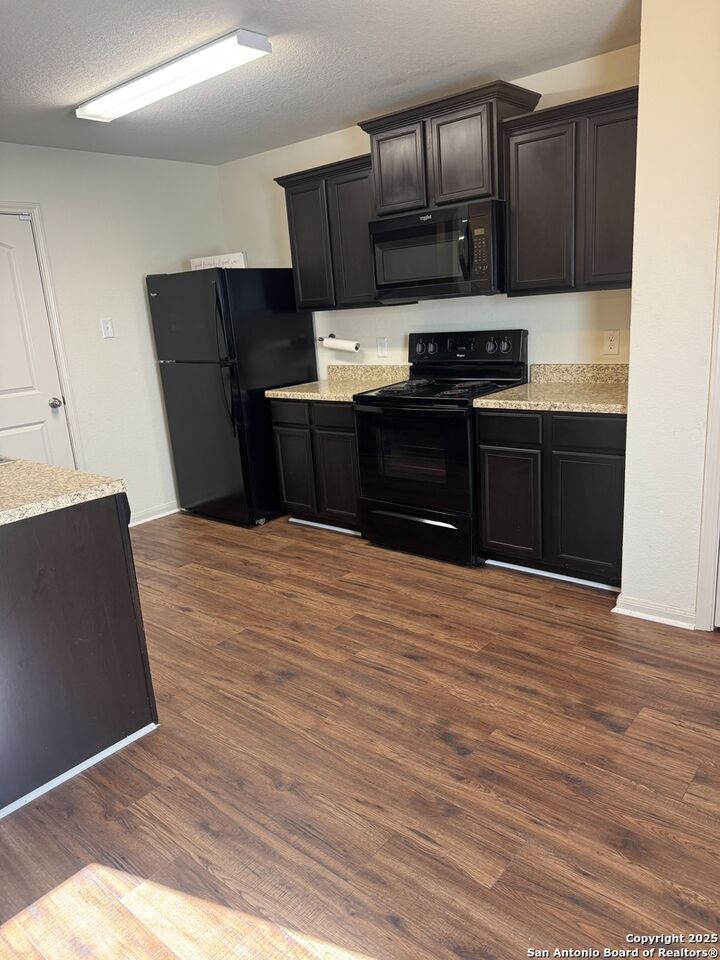 Property Photo: 3827 Southton View TX 78222