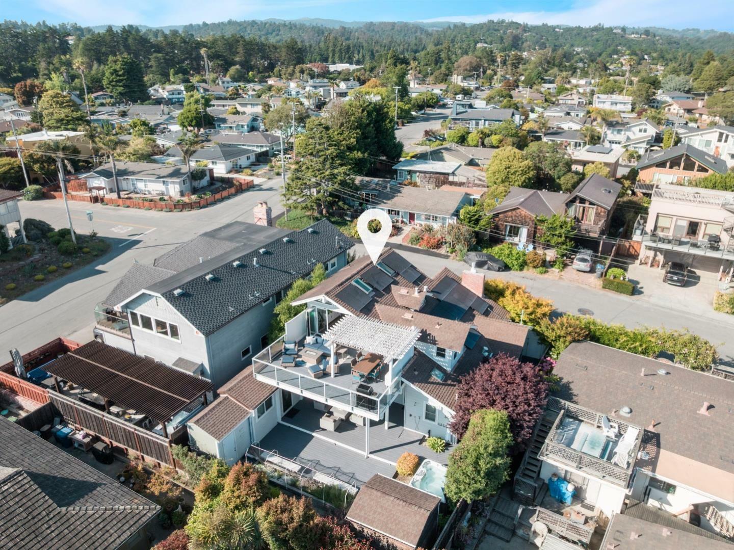 129 Santa Cruz Avenue  Aptos CA 95003 photo