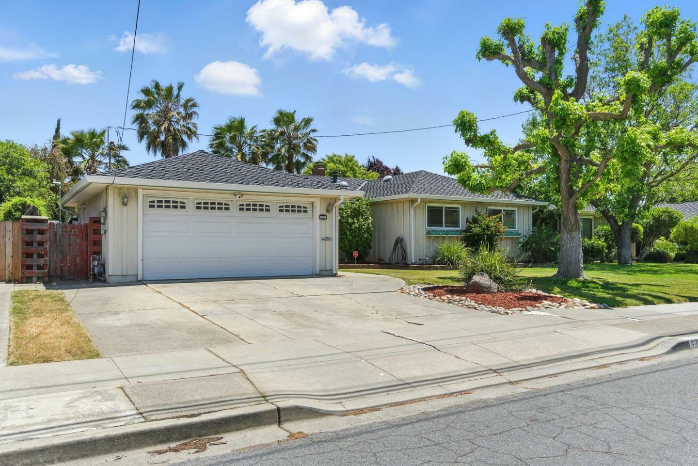 Property Photo: 5222 Keystone Drive CA 94536