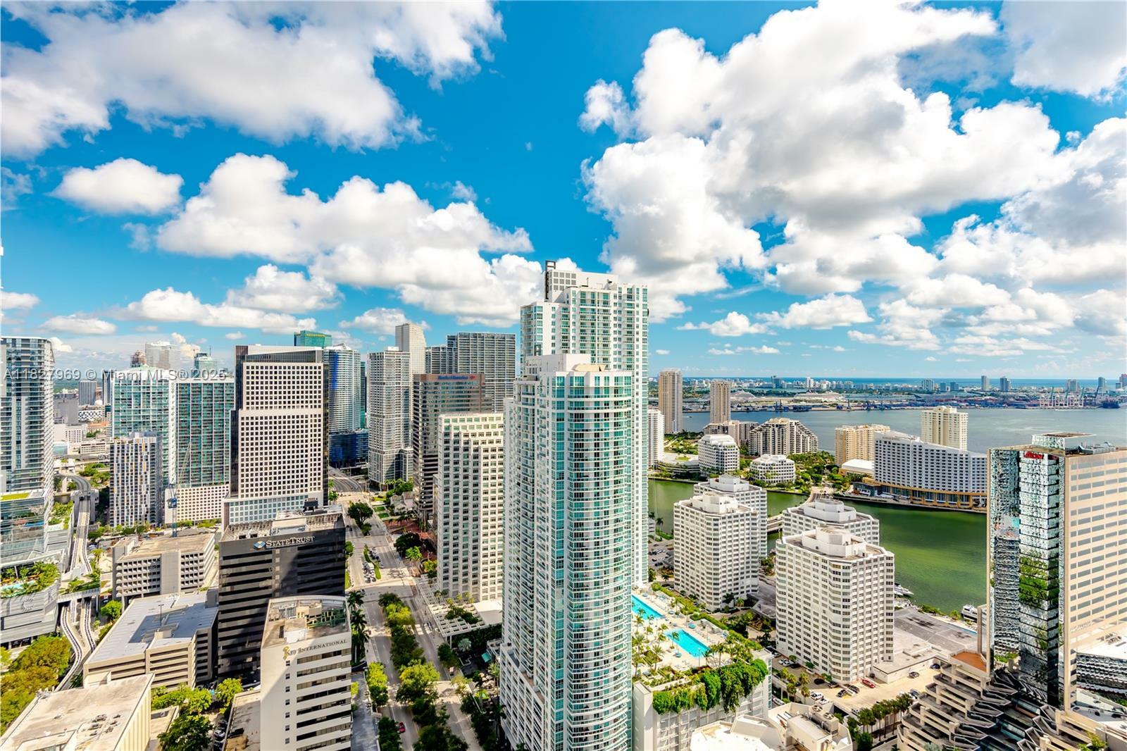 Property Photo: 1060 Brickell Av 4309 FL 33131