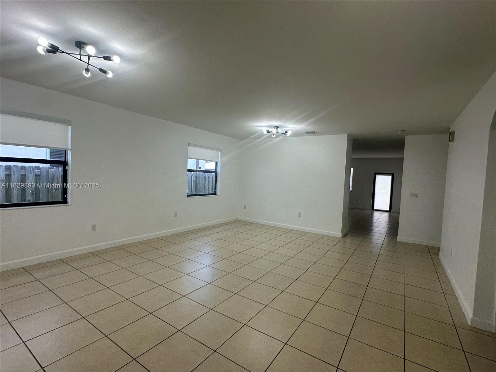 Property Photo: 15170 SW 119th Way 15170 FL 33196