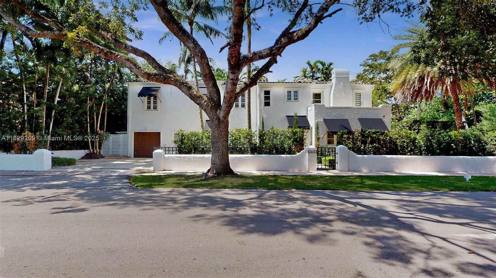 Property Photo: 1222 Cortez St FL 33134