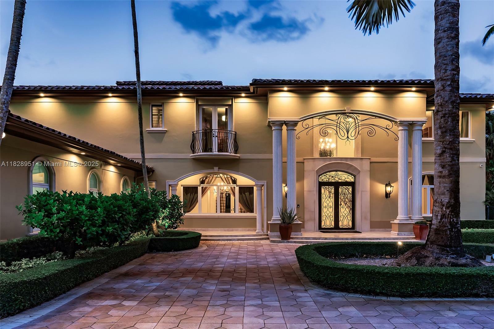 Property Photo: 10851 SW 63rd Ave FL 33156