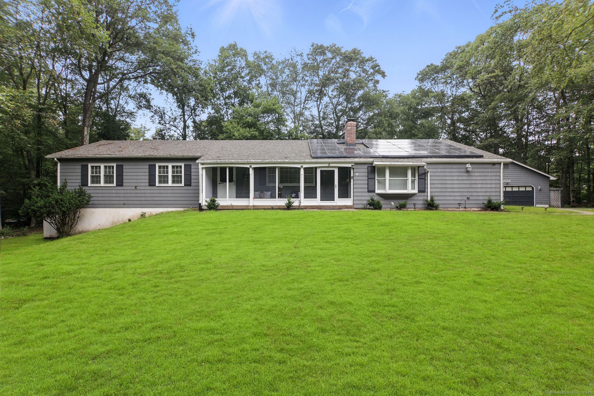 Property Photo: 5 Williamsburg Road CT 06447