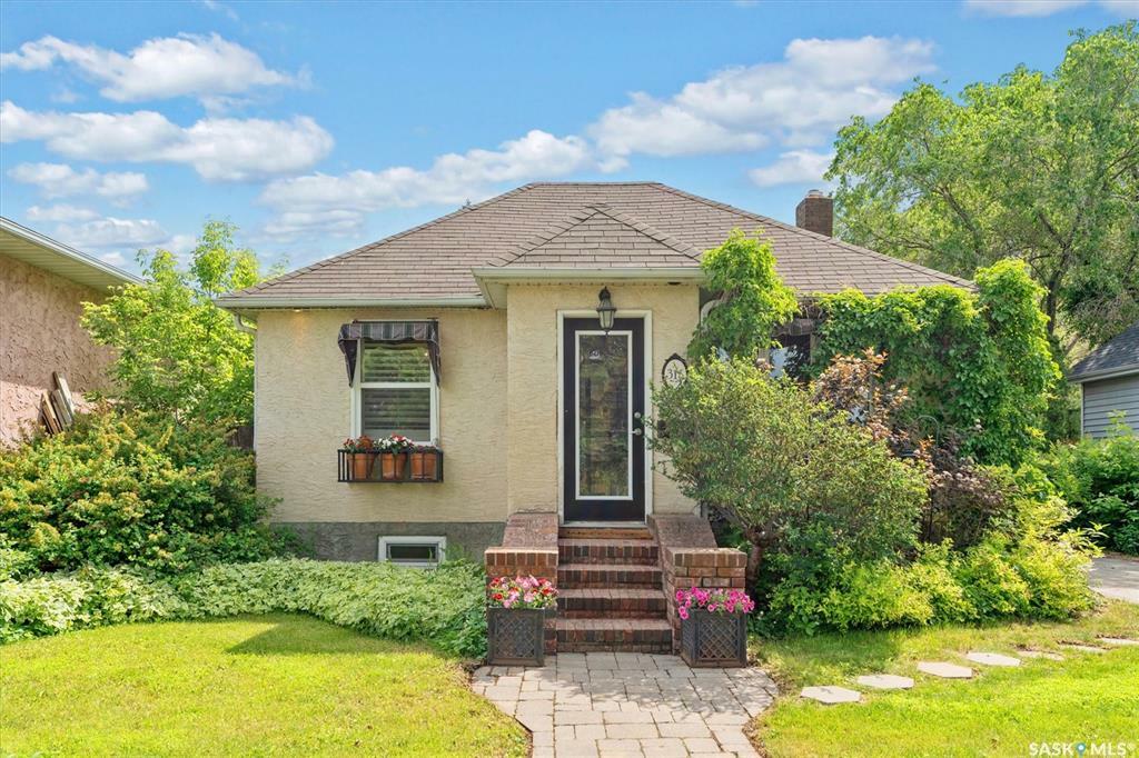316 V Avenue S  Saskatoon SK S7M 3E5 photo