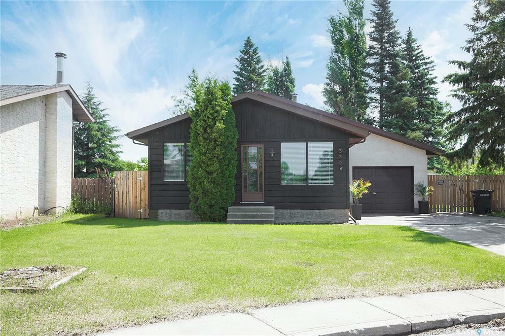 Property Photo: 3308 Grey Owl Crescent SK S6V 6X8