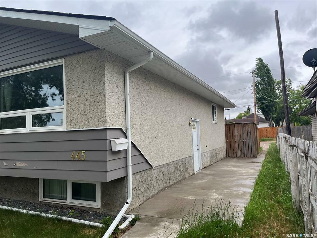 Property Photo:  445 11th Street E  SK S6V 1A8 