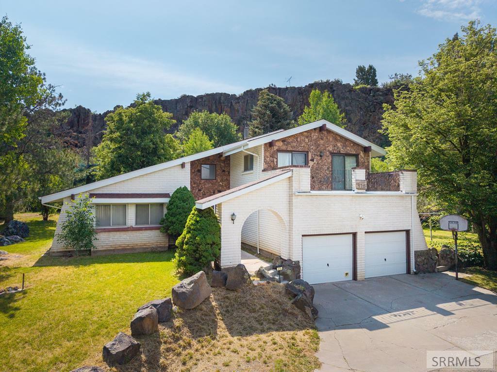 475 N Rapid Creek Road  Pocatello ID 83245 photo
