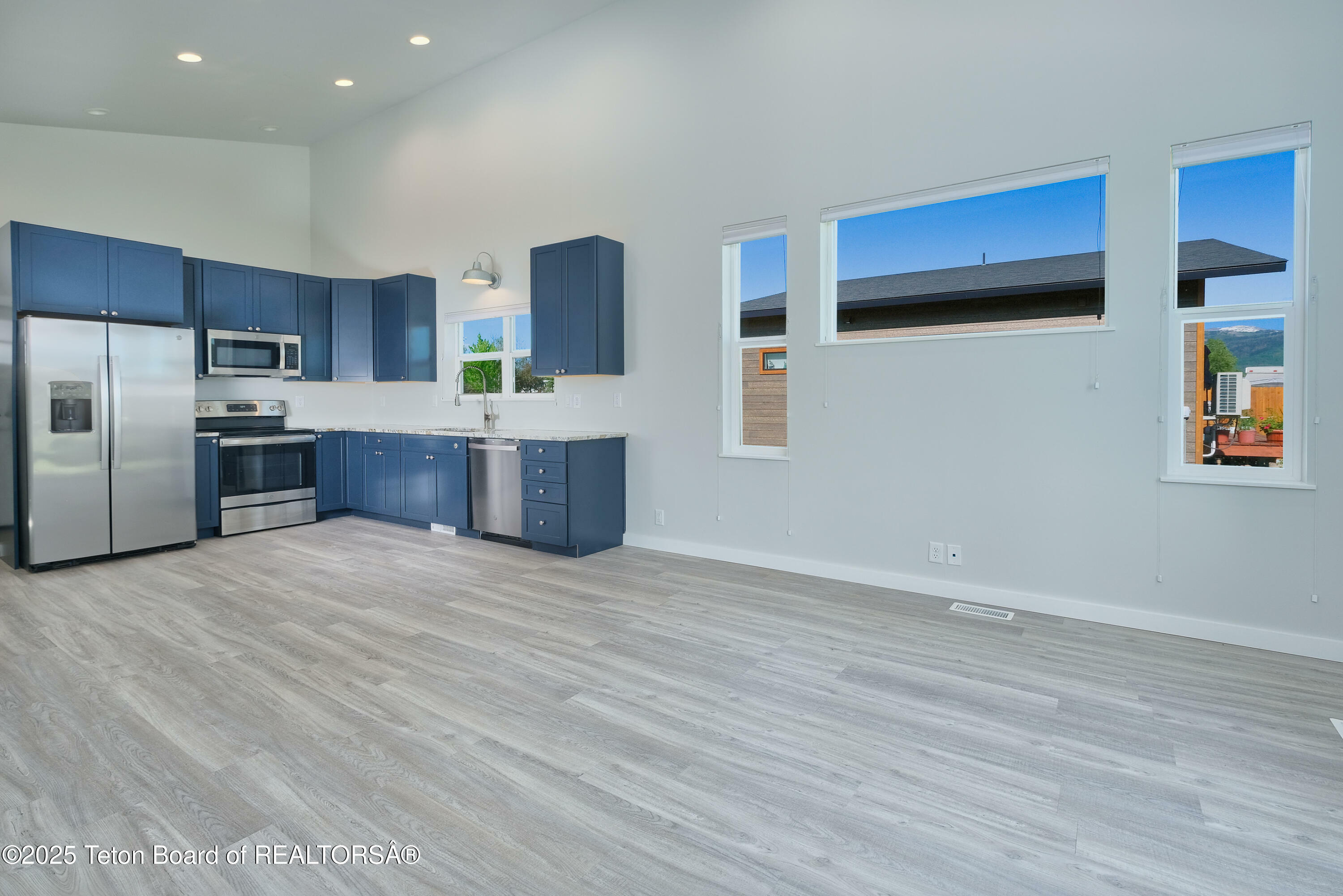 Property Photo: 436 E Little Avenue ID 83422