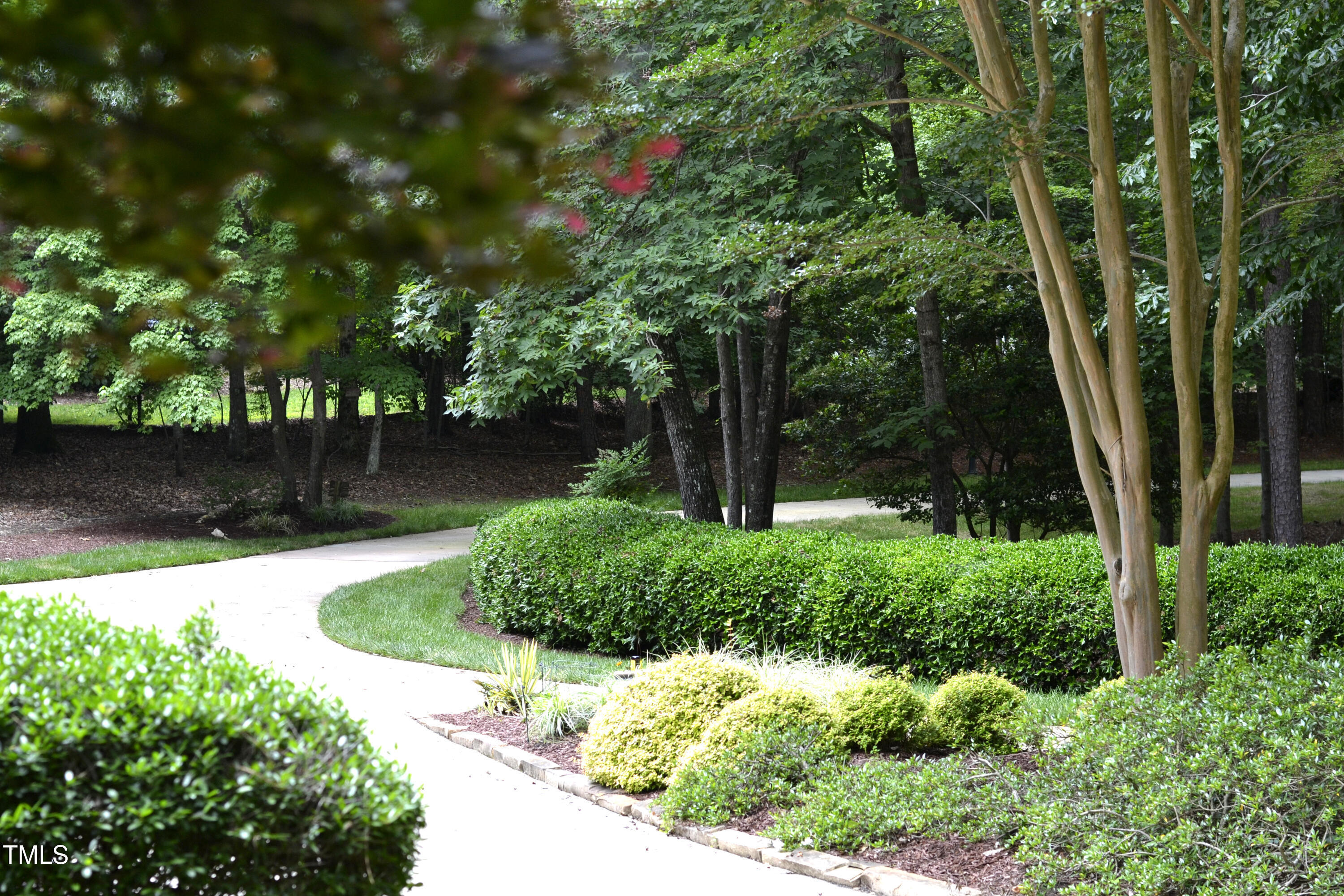 Property Photo: 4905 Ivercroft Place NC 27526