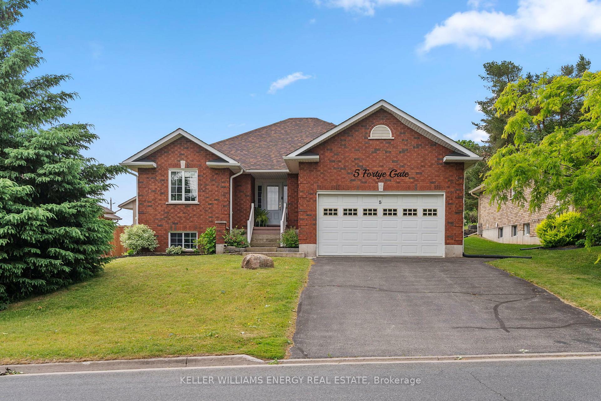 Property Photo: 5 Fortye Gate ON K9K 2E7