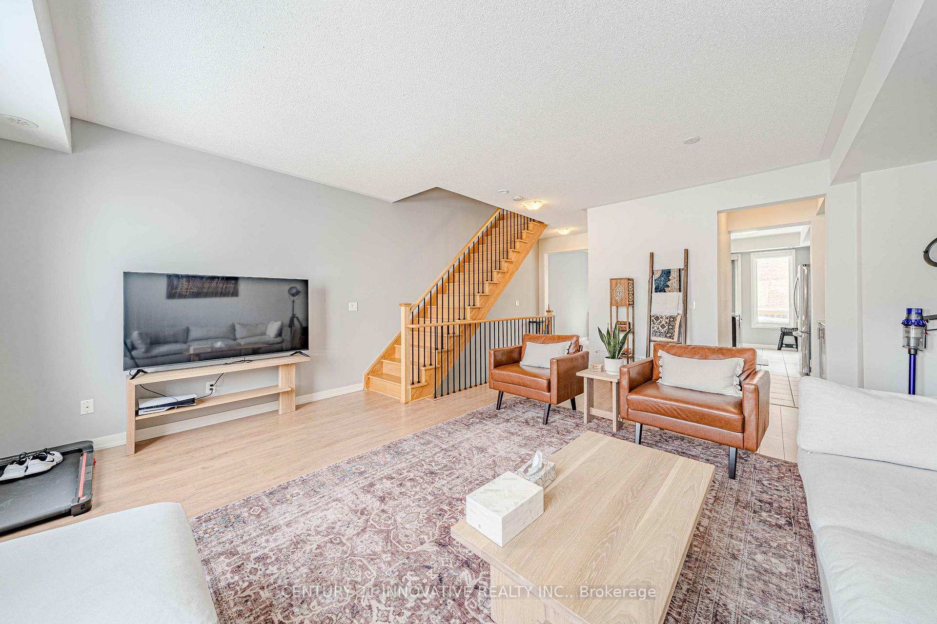 Property Photo: 144 Salterton Circle ON L6A 4Z1