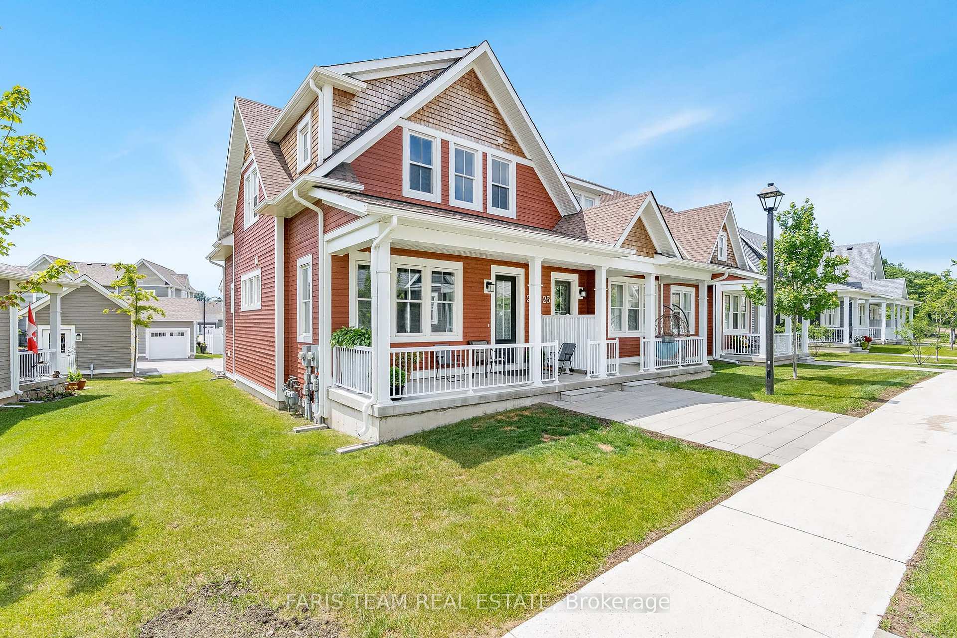 Property Photo: 27 Julia Crescent ON L4R 0A9