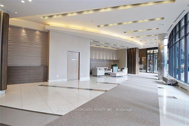 Property Photo: 18 Harbour Street 2209 ON M5J 2Z6