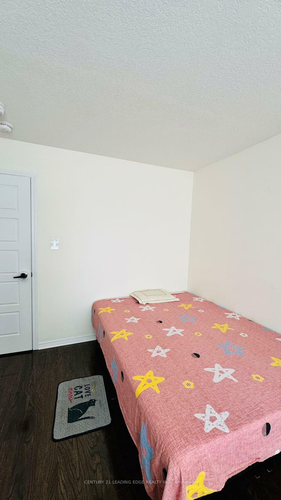 30 Golden Springs Drive Room  Brampton ON L7A 4N4 photo