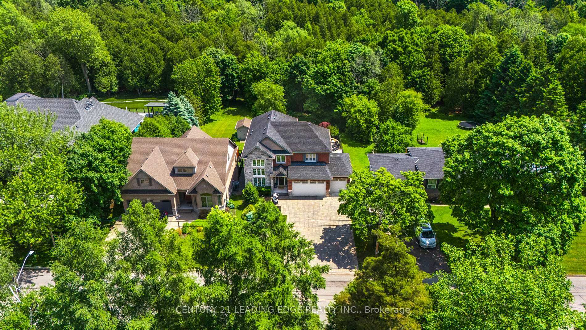 Photo de la propriété: 3295 Tooley Road ON L1E 2K1