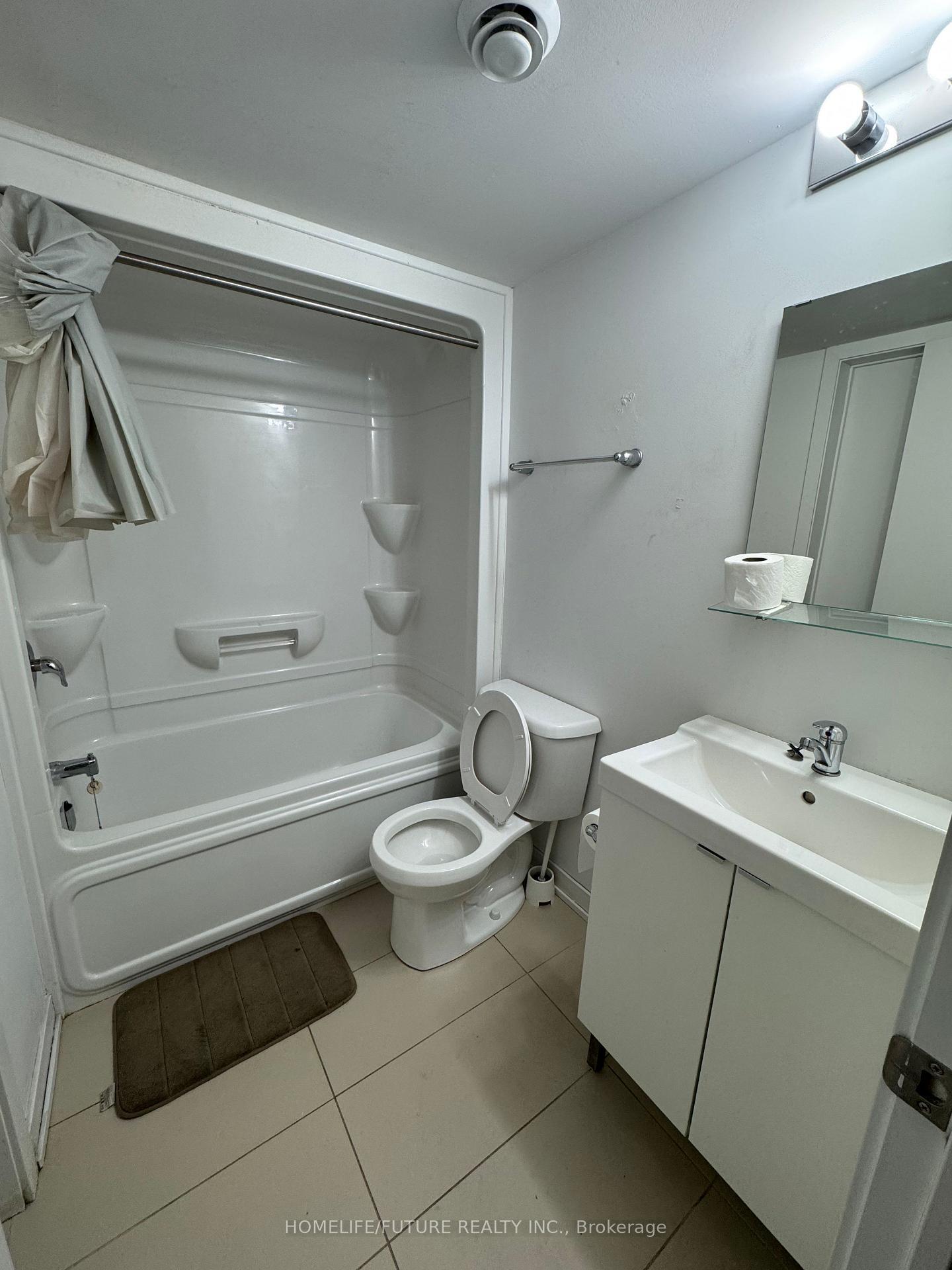 Property Photo:  1760 Simcoe Street N 65  ON L1G 0C3 