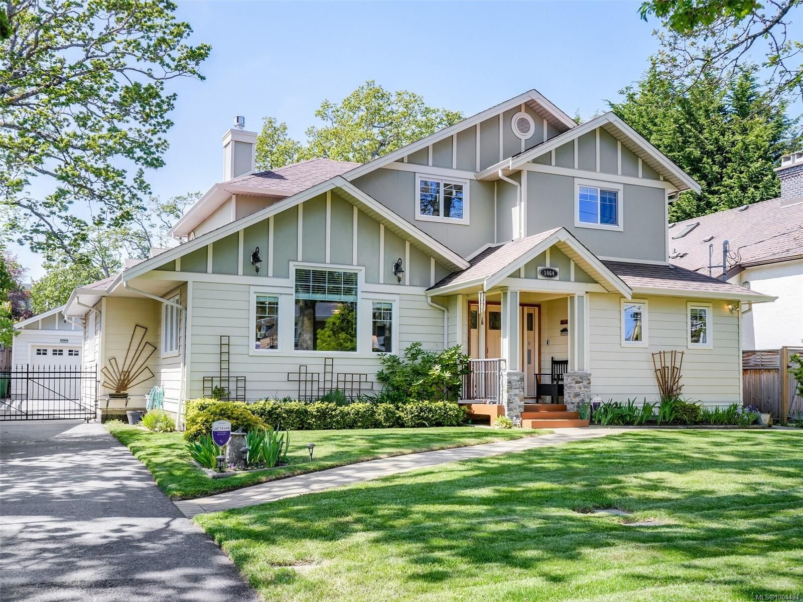 Property Photo: 1464 St. Patrick St BC V8S 4Y4
