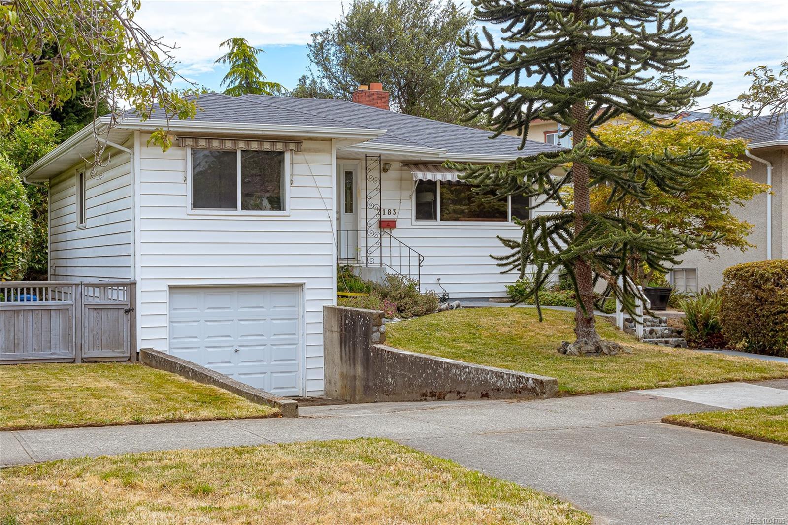 Property Photo: 2183 Epworth St BC V8R 5L2
