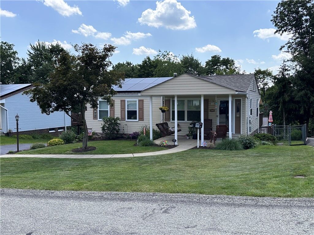 Property Photo:  734 Vanderbilt Dr  PA 15146 