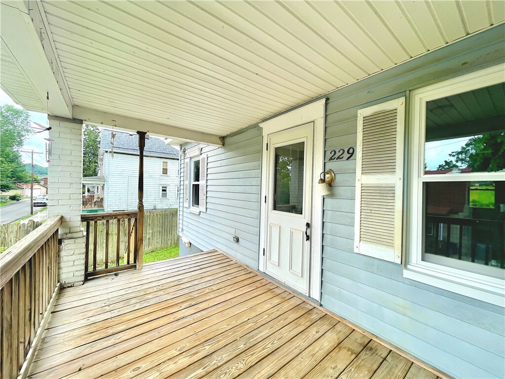 Property Photo: 229 Glenn Ave PA 15317