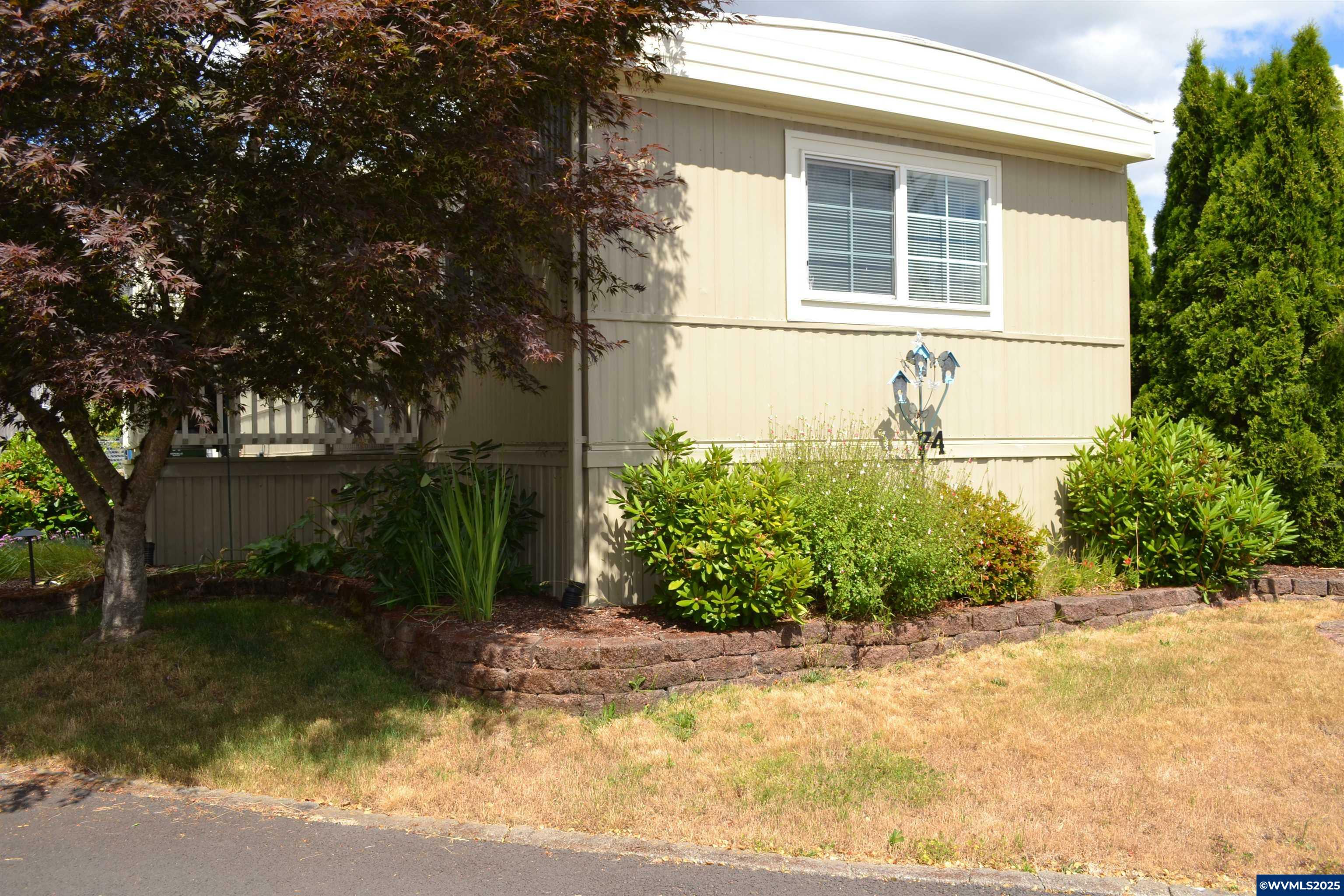 Property Photo: 340 NE Crest #74 St 74 OR 97385