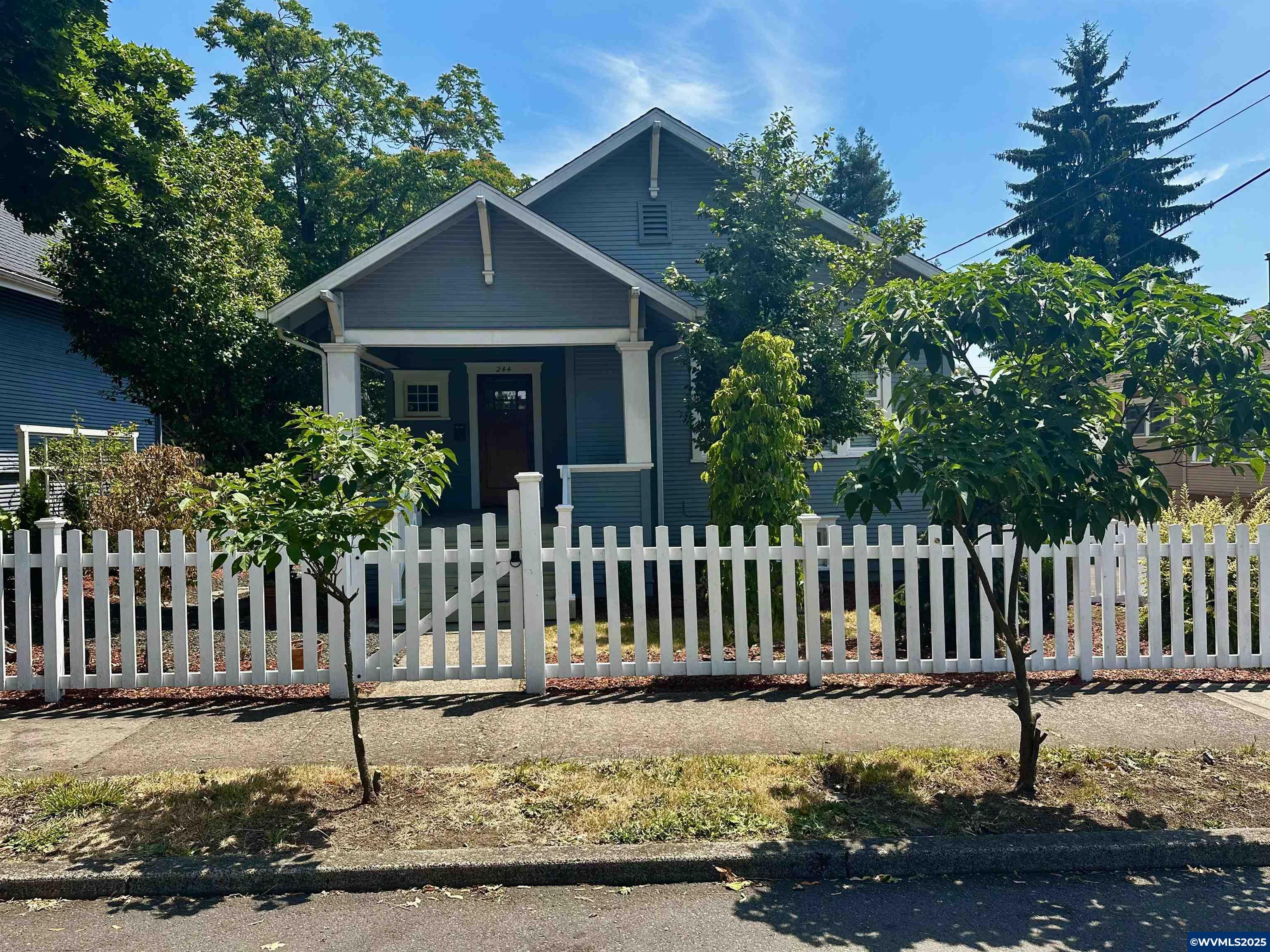 Property Photo: 244 14th St SE OR 97301