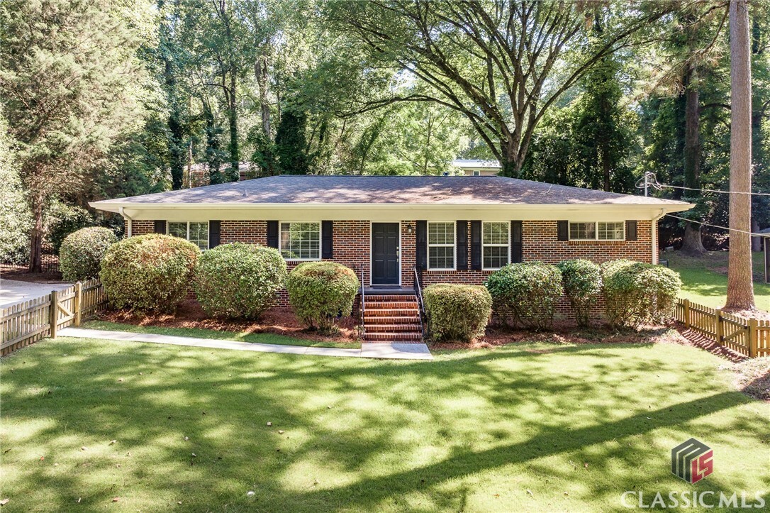 Property Photo: 225 Riverside Drive GA 30606