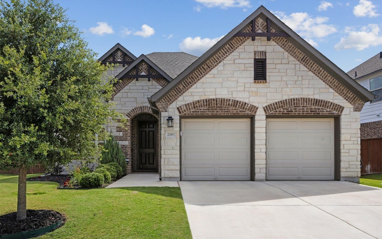 Property Photo:  2210 Ambling Trail  TX 78628 