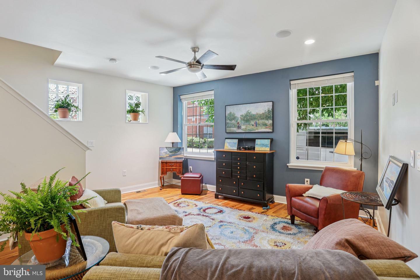 Property Photo: 923 S 3rd Street PA 19147