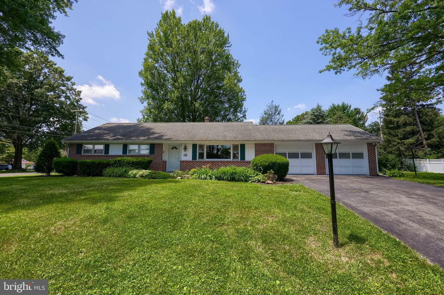 2304 Wilkes Road  Lancaster PA 17601 photo