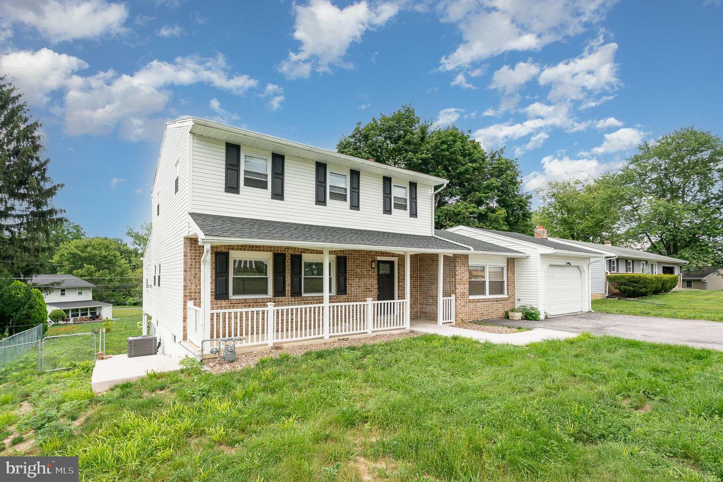 Property Photo: 5015 Lenker Street PA 17011