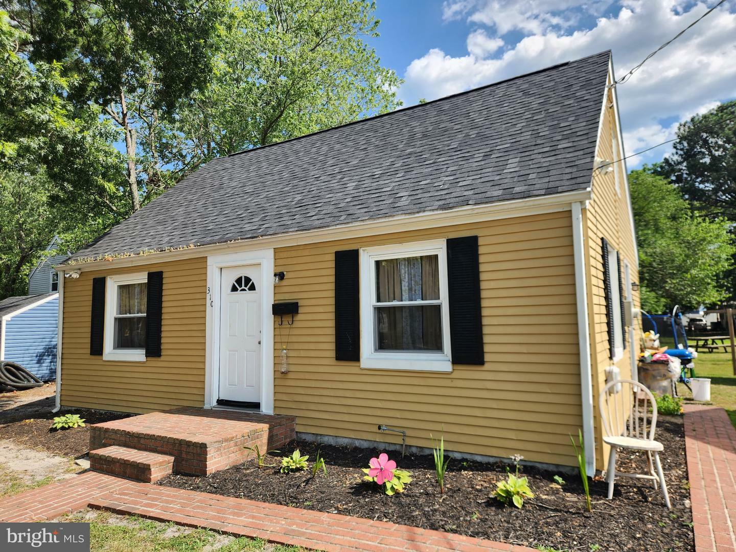 Property Photo: 310 Princeton Avenue MD 21804