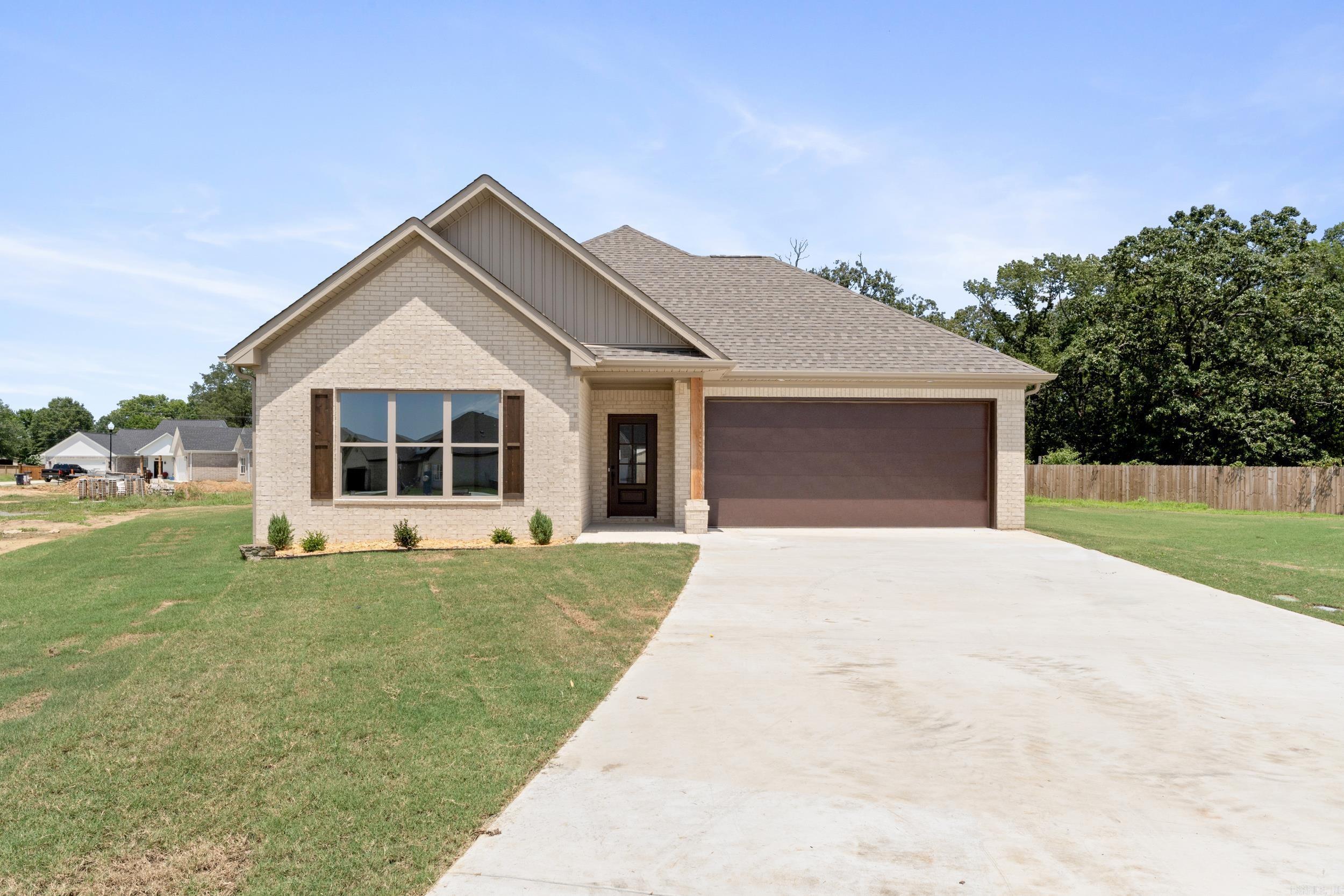 Property Photo: 11 Morning Sun Cove AR 72058