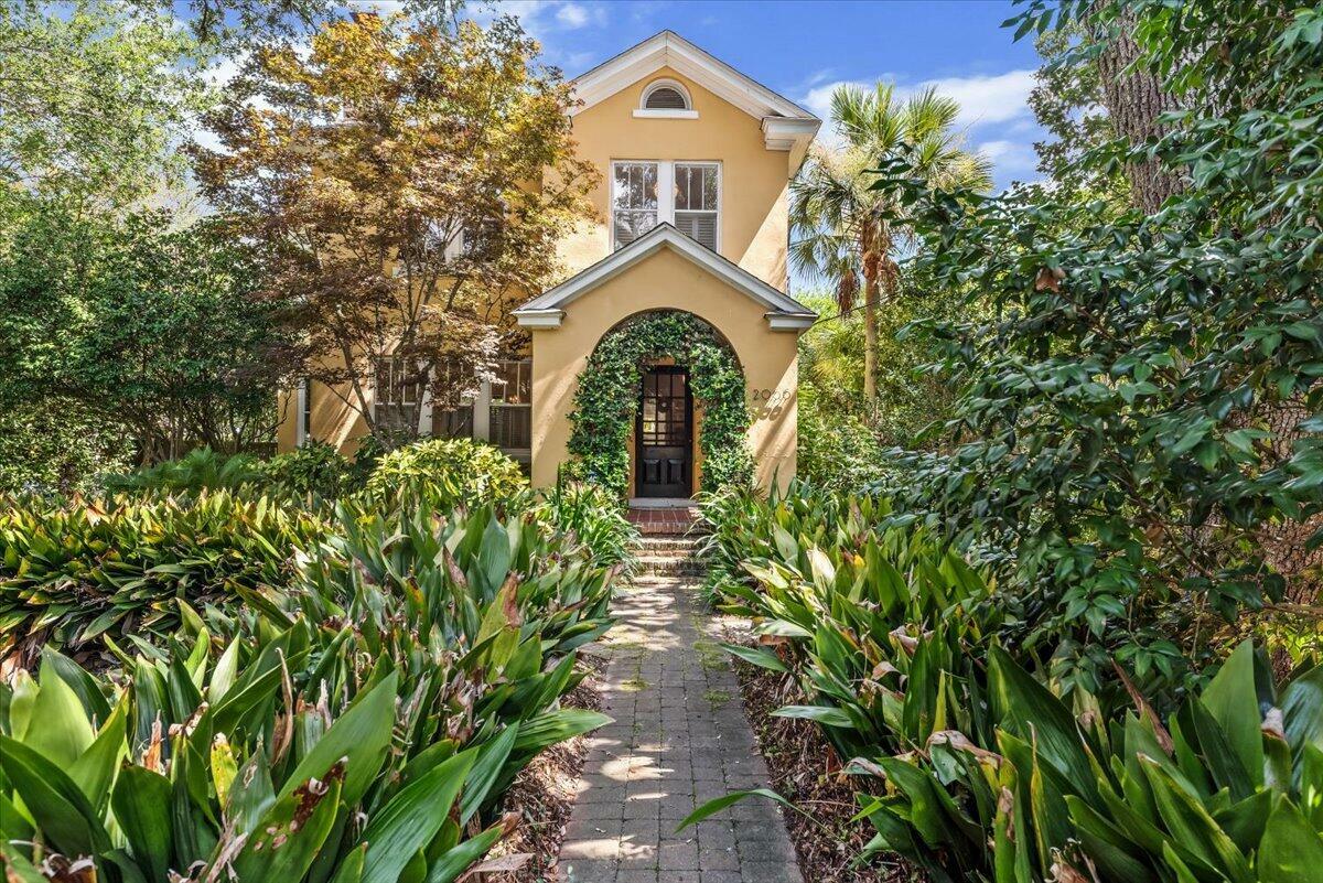 Property Photo:  2066 Wappoo Drive  SC 29412 