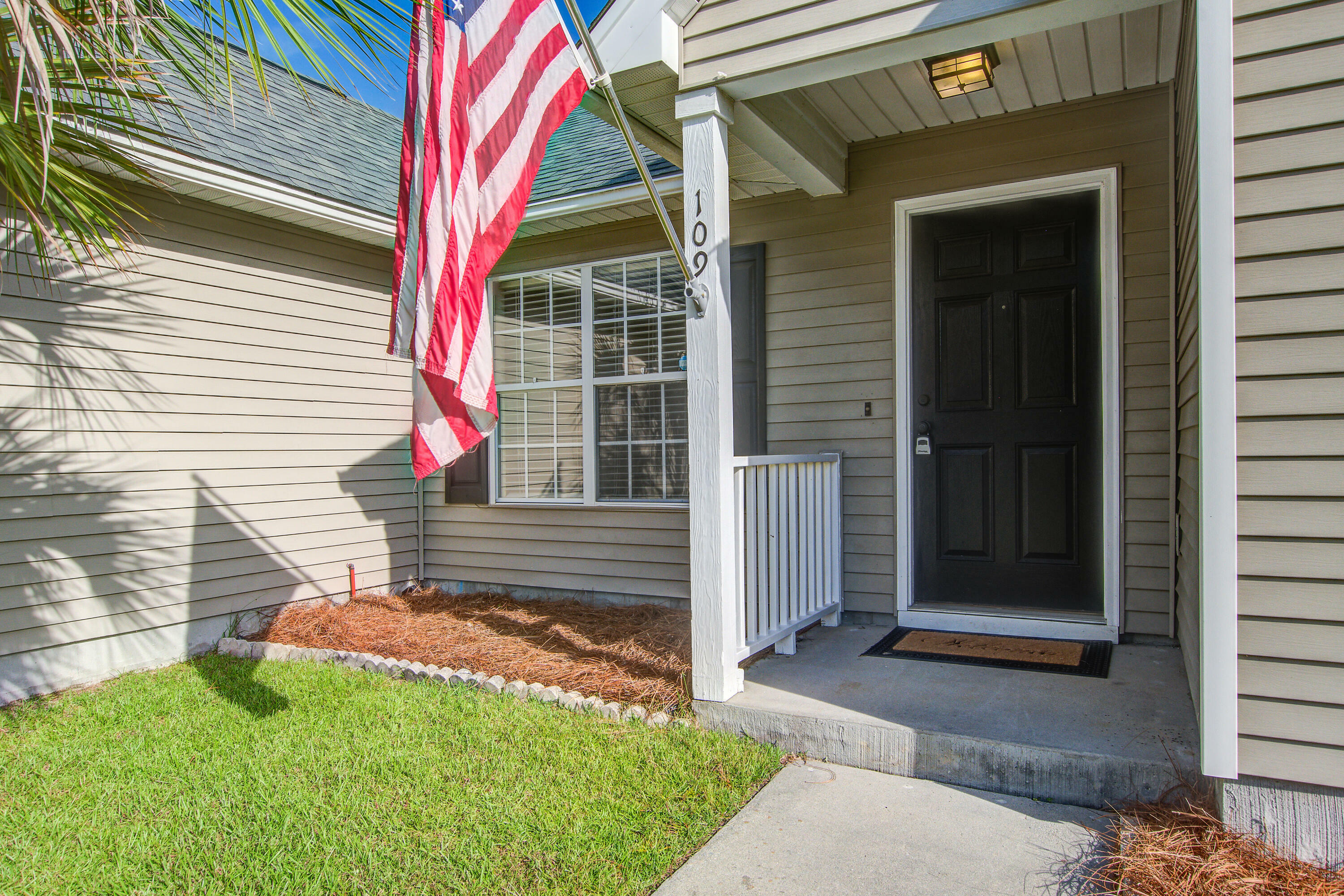 Property Photo:  109 Dovetail Circle  SC 29483 