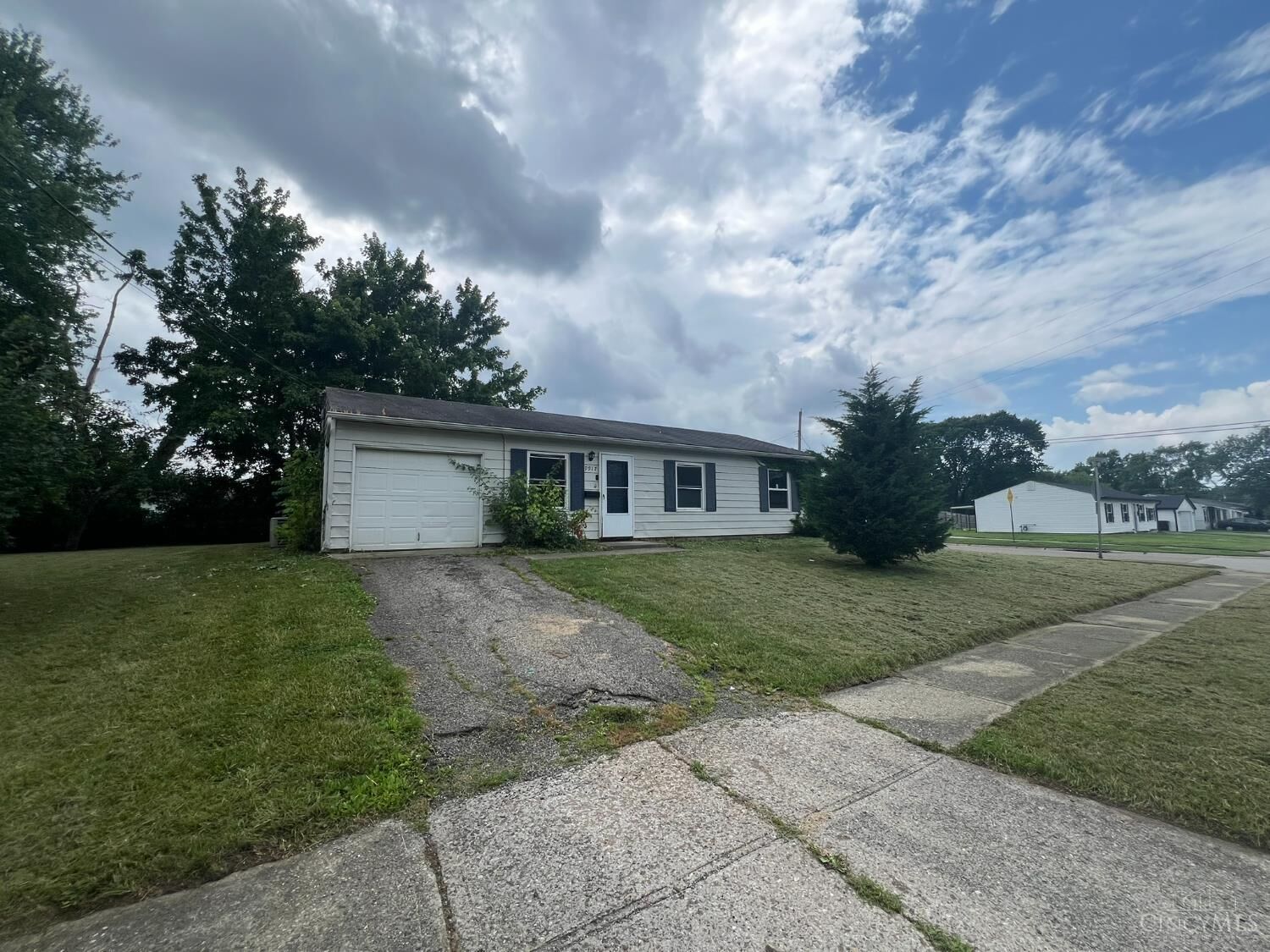 Property Photo:  9917 Capstan Drive  OH 45251 